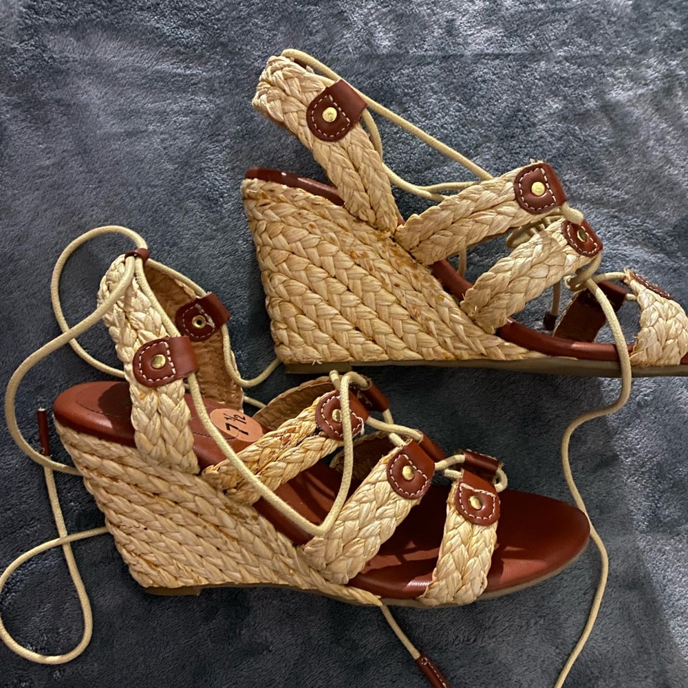 Mia Women Wedges